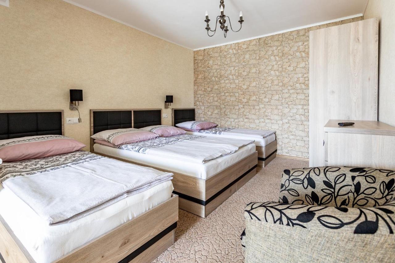 Pokoje Goscinne Katarzyna Kur Dębki Exterior foto